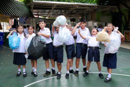 ซีพี แอ็กซ์ตร้า เดินหน้าโครงการ AXTRA Circular Impacts เปลี่ยนขวดพลาสติกเป็นเสื้อนักเรียน 10,000 ตัวส่งต่อให้เยาวชนไทยทั่วประเทศ ตั้งเป้ารีไซเคิล 10.5 ล้านขวดในปี 2569