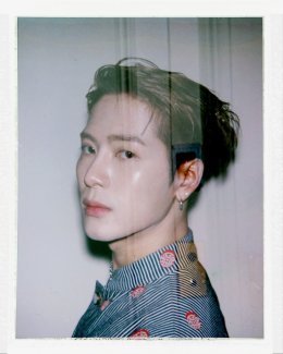 "แจ็คสัน หวัง" ปรากฏตัวอย่างโดดเด่นในงาน Louis Vuitton Mens Spring-Summer 2026