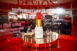 Revlon Thailand จัดงานเปิดตัว ผลิตภัณฑ์ใหม่ Revlon Super Lustrous Glass Shine Lip Balm 10 เฉดสีสุดจึ้ง!!! ดึงคนดัง "มายด์ ลภัสลัล-โฮม Homeless Makeup" และ วง "PERSES" ร่วมแจมความแวววาวสุดคึกคัก