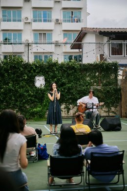ฟีลกู๊ดสุดๆ! 'แพง เอมปวีณ์' จัดเต็มมินิคอนเสิร์ตครั้งแรก "A Moment with Pang Aimpavee" อบอุ่นทุกโมเมนต์