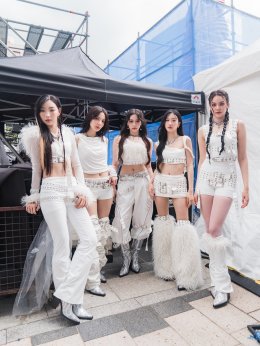 เริ่ดเลยละ! PERSES-VIIS ส่งออกไทยคัลเจอร์ ขนเพลงไทยเสิร์ฟความสนุกกลางกรุงโซล เกาหลีใต้ ใน SAWASDEE SEOUL THAI FESTIVAL 2025 : DISCOVER THAILAND