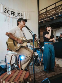 อบอวลด้วยรอยยิ้ม กับบรรยากาศเปิดตัวอีพีใหม่ eco  ego: The first bloom EP launch by SCRUBB อัดแน่นบทเพลงเพราะในสไตล์ที่คิดถึง พร้อมร่วมงานกับ 4 ศิลปินรับเชิญสุดพิเศษเป็นครั้งแรก