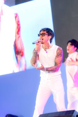 ศรีจันทร์ แท็กทีม 'ซี-นุนิว' ขึ้นแท่นพรีเซนเตอร์คู่ SRICHAND SUNLUTION เปิดตัวกันแดดไลน์ใหม่ ตอกย้ำแนวคิด "แดดเมืองไทย ไม่มีใครเข้าใจเท่าเรา"