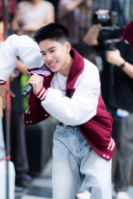 สยามดิสคัฟเวอรี่แทบแตก !! "CLASS CRUSH CRISIS" แท็กทีมโชว์ Busking#2 ยกก๊วนมาปล่อยพลังสดใสเต็มพิกัด! ก่อนนับถอยหลังสู่ FINAL EPISODE