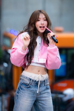 สยามดิสคัฟเวอรี่แทบแตก !! "CLASS CRUSH CRISIS" แท็กทีมโชว์ Busking#2 ยกก๊วนมาปล่อยพลังสดใสเต็มพิกัด! ก่อนนับถอยหลังสู่ FINAL EPISODE