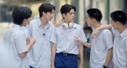 หวานได้แป๊บเดียวก็งานเข้า! ลีร์อิต (ยูจีน อัยภณ) งอนหนัก หลังรู้ความลับ พัตเตอร์ (ยูจีน ญาณวัฒน์) เคยชอบ อินดี้ (ฮีโร่ อาชวิน) แก๊ง "อยู่ไปเดี๋ยวก็ชิน" รวมพลังเป็นกาวใจใน "CLASS CRUSH CRISIS เพื่อนสนิทระวังคิดไม่ซื่อ" Ep.6