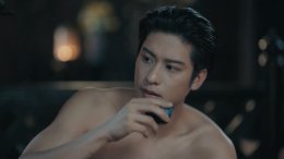 อยุธยาแตก 'เล้ง' ทำ "ทุเรียนทอด" มัดใจ 'เชฟป้อม' ได้ใจ 'ออกัส' เต็มๆ ตกดึกหามกันเข้าห้องปล่อยเคมีปีศาจสวีทเยิ้ม! ในซีรีส์ "บุพเพสันนิวาส" คืน 28 ก.ค.นี้