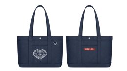 'พีพี กฤษฏ์' ชวนแฟนๆ ร่วมส่งต่อความรักคืนสู่สังคมเนื่องในวันเกิด ด้วยการทำบุญผ่านของที่ระลึก Colors Culture x Siriraj เพื่อสมทบกองทุนปรับปรุงห้องผ่าตัด โรงพยาบาลศิริราช เปิดพรีออเดอร์ 23 เม.ย.นี้