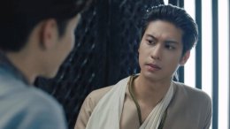 อยู่ไม่ไหวๆ 'ออกัส - เล้ง' อาบน้ำให้กัน! ถูตัวเกินเรื่อง โมเมนท์เกินซีรีส์ไปมาก "บุพเพสันนิวาส" 18 ส.ค. นี้ 4 ทุ่มครึ่ง ใครไหวเชิญก่อนเลย!