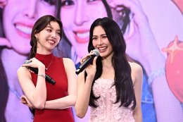 'หลิง-ออม' แชร์พลังพิเศษของผู้หญิง บอกเล่าเรื่องราว "เธอ มหัศจรรย์บันดาลใจ" ในงาน "BANGKOK BANK M VISA เสิร์ฟความสุข Lucky Fan 200 ท่าน* MEET&GREET"