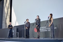 'โต้ง บรรจง' นำทีม 'ใหม่-ใบปอt' บุกงานเทศกาลภาพยนตร์นานาชาติปูซาน ครั้งที่ 31 เปิดฉาย "คุณยายวรนาฏ" (INHERIT) โชว์เคมียายหลาน กวาดคำชมเพียบ!