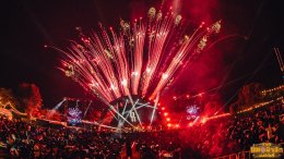 "บ้านไร่ 1308 มิวสิกเฟสฯ: ทำถึง!!! ดึงศิลปินเเถวหน้าเมืองไทย เสิร์ฟความฟินให้ชาวเพชรบุรีเหยียบหมื่น ตั้งเเต่บ่าย 3 ยันตี 4