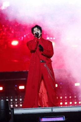 'ไมค์ พิรัชต์' ปังต่อเนื่องในจีน! ร่วมโชว์เวทีใหญ่ งาน "Popular Code Peak Live Concert in Zunyi"
