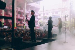 Warner Music Thailand x SmallRoom x Tero Music 3 ค่ายเพลงยักษ์ใหญ่!! ผนึกกำลังจัดเต็มความมันส์! บุกรั้วโรงเรียน กับ "คอนเสิร์ตศาสตร์ 2025 ศาสตร์ความมันส์ ยกกำลัง3"