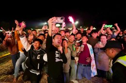 "Season of Love Song ครั้งที่ 15" หนาวส่งท้ายปี จุใจตลอดทั้งคืน ฟินเต็มอิ่มยันเช้า ถือเป็นช่วงเวลาที่ดีที่สุดของชาว SoLS เจอกันอีกครั้ง ปีหน้า! เวเนโต้ อ.สวนผึ้ง