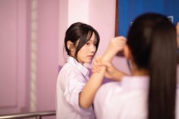 "Shock Me Girls รักช็อตใจ ยัยช็อตฟีล" ปล่อยแก๊งเด็กแสบ 'โมเน่ต์-แพรว-แจนรี่-มารีน' เสิร์ฟความกวนสุดปั่นตอนแรก! เปิดเทอมนี้หัวใจใครจะโดน "ช็อต" ก่อนกัน? 