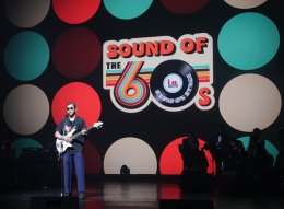 สนุกสุดมันส์ ประทับใจวัยรุ่นยุค 60's กับ "Sound Of The 60's : Radio On Stage by I.S. Song Hits"