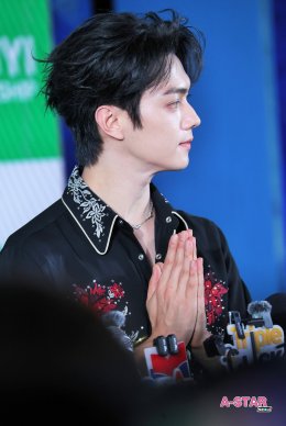 "iQIYI Starship: Spring of The Blade Meet and Greet in Thailand" 'สวีข่าย' เสิร์ฟโมเมนต์ ตกแฟนไทยหนักมาก เผยเรื่องหลังกล้องจากปากพระเอก พร้อมโชว์สดจาก 'เสี่ยวอาชี-คังจื่อฉี'