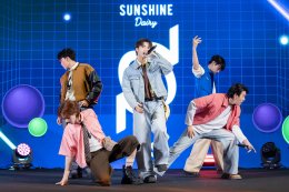 Sunshine Dairy เปิดเกมใหญ่ ดึง PERSES เสิร์ฟเอเนอร์จี้ ในงานแถลงข่าว "Enjoy Your Daily With PERSES" พร้อมประกาศขึ้นแท่นพรีเซนเตอร์อย่างเป็นทางการ
