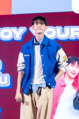 Sunshine Dairy เปิดเกมใหญ่ ดึง PERSES เสิร์ฟเอเนอร์จี้ ในงานแถลงข่าว "Enjoy Your Daily With PERSES" พร้อมประกาศขึ้นแท่นพรีเซนเตอร์อย่างเป็นทางการ