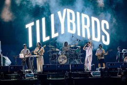 คลื่นลูกใหม่ของเทศกาลดนตรีไทย "Chang Music Connection Presents Ta-Lay Music Festival" สร้างปรากฏการณ์เปลี่ยนชายหาดให้กลายเป็นรันเวย์แห่งเสียงเพลง