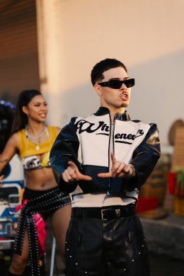 Tobii ชวน GAVIN:D แจมในเพลง "Tap Tap (ชวนไปเดท)" เพิ่มมาดกวนและขี้เล่นเป็นสองเท่า พร้อม performance video โชว์เสน่ห์ไทยสุดไอคอนิก เตรียมรับซัมเมอร์นี้