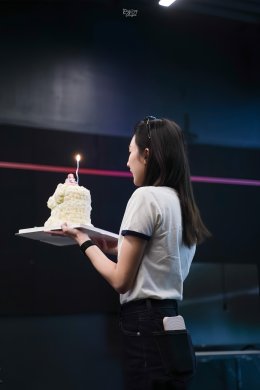 'เอนจอย ธิดารัตน์' ร่วมกับแฟนคลับจัด The Birthday Art Gallery ภายใต้คอนเซ็ปต์ THE CHAPTER OF YOU, A STORY OF US บอกเล่าเรื่องราวการเดินทางของตนเองผ่าน 5 Chapters พร้อมแบ่งปันความสุขในวันคล้ายวันเกิด