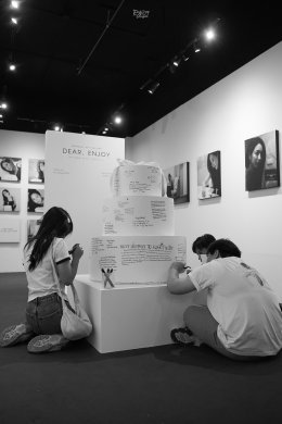 'เอนจอย ธิดารัตน์' ร่วมกับแฟนคลับจัด The Birthday Art Gallery ภายใต้คอนเซ็ปต์ THE CHAPTER OF YOU, A STORY OF US บอกเล่าเรื่องราวการเดินทางของตนเองผ่าน 5 Chapters พร้อมแบ่งปันความสุขในวันคล้ายวันเกิด