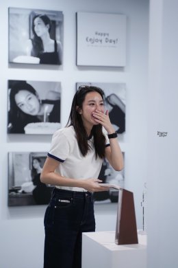 'เอนจอย ธิดารัตน์' ร่วมกับแฟนคลับจัด The Birthday Art Gallery ภายใต้คอนเซ็ปต์ THE CHAPTER OF YOU, A STORY OF US บอกเล่าเรื่องราวการเดินทางของตนเองผ่าน 5 Chapters พร้อมแบ่งปันความสุขในวันคล้ายวันเกิด