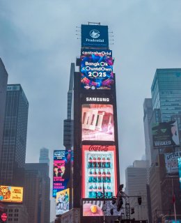 6 ปี บน Times Square New York! 'เซ็นทรัลเวิลด์' เคานต์ดาวน์แลนด์มาร์ก หนึ่งเดียวใจกลางกรุงเทพฯ ร่วมฉลองความสุขส่งท้ายปีจาก centralwOrld Bangkok Countdown 2025  The Original สู่สายตาชาวโลก