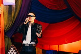 Tobii ดึงเพื่อนๆ  G-Bang, Lomax และ Archy ร่วมแจมใน Live Session "รอเธอ" ภาคต่อของบรรยากาศจาก "Tap Tap (ชวนไปเดท)"