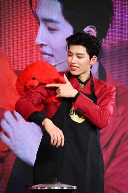 ปอนด์ ณราวิชญ์! ชวนกินดีมีสุขกับ 'อายิโนะโมะโต๊ะ อุไม' แบรนด์อาหารแช่แข็งน้องใหม่จากอายิโนะโมะโต๊ะ เสิร์ฟความอร่อย สไตล์ญี่ปุ่นแท้ มัดใจคนรุ่นใหม่