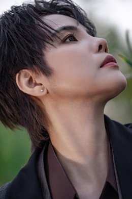 Vũ Cát Tường (VCT) ศิลปินชื่อดังจากเวียดนาม ส่งซิงเกิลภาษาอังกฤษ "Change" เพลงเพราะฟังสบายความหมายดี ที่ชวนให้เชื่อมั่นในจังหวะของตัวเอง