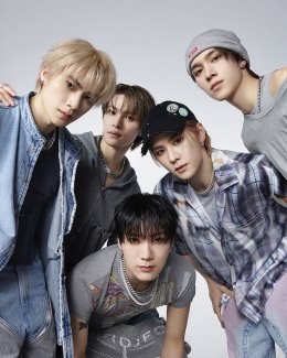 WayV (เวย์วี) ถ่ายทอดหลากหลายอารมณ์รัก ในมินิอัลบั้มชุดที่ 5 'Give Me That' ครองอันดับ 1 บนชาร์ต iTunes Top Albums ใน 14 ภูมิภาคทั่วโลก