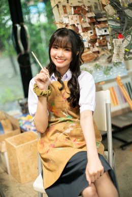 BNK48 ถ่ายทอดมุมแอบรัก ผ่านซิงเกิลสุดคิ้วท์ "คำสารภาพที่ไม่คาดฝัน" ส่งท่าเต้น "ดึงผัก" ต้นฉบับจากญี่ปุ่น 'แจนรี่' เซ็นเตอร์เพลงหลักครั้งแรก!