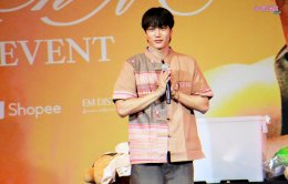 KAI อ้อน "เอื้อยครับ" ชวน EXO-L มาเดตกันกลางงาน Shopee x KAI Wait On Me FANSIGN EVENT พร้อมเปิดโหมด ON ต้อนรับความร้อนแรง  ทะลุองศากับคอนเสิร์ตเดี่ยวครั้งแรกในไทย