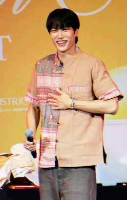 KAI อ้อน "เอื้อยครับ" ชวน EXO-L มาเดตกันกลางงาน Shopee x KAI Wait On Me FANSIGN EVENT พร้อมเปิดโหมด ON ต้อนรับความร้อนแรง  ทะลุองศากับคอนเสิร์ตเดี่ยวครั้งแรกในไทย