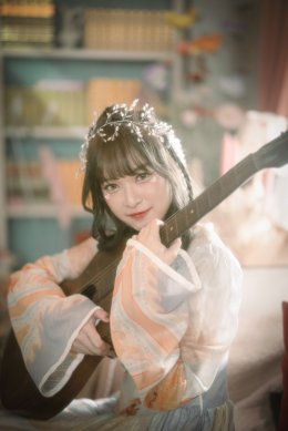 QRRA (คาร์ร่า) เสิร์ฟความสุข สุดละมุน ในซิงเกิ้ลใหม่ “Happy We Day” ดึง “อองรี PROXIE” รับบท คิวปิด ใน MV