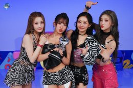 อิทธิฤทธิ์เพลงคัมแบ็ก "Who is she" ท่าเต้นเด้งระเบิด-ม่วนจอยทั่วโลก ใครถูกจริต 'KISS OF LIFE' รอเจอที่ไทยครั้งถัดไป #KIOF_DEJAVU_inBKK 6 มิ.ย.นี้