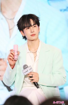 Dr.PONG เดินเกมรุกด้านงานวิจัย เปิดตัว activeIN Series นวัตกรรมระดับโลก ดึงคู่จิ้นสุดฮอต เพิร์ธ-แซนต้า นั่งแท่นพรีเซนเตอร์ เจาะกลุ่มคนรุ่นใหม่ บูสต์ผิวสวยทันใจ