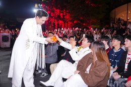 ตรุษจีนนี้ต้องที่ centralwOrld! เปิดศักราชม้าไฟอลังการใจกลางเมือง แท็กทีม ต้าห์อู๋-ออฟโรด ร่วมวงออเคสตร้า พร้อมโชว์โดรนตระการตา สนุก มู ปัง ครบจบที่เดียว