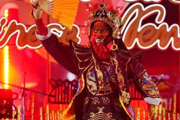 ตรุษจีนนี้ต้องที่ centralwOrld! เปิดศักราชม้าไฟอลังการใจกลางเมือง แท็กทีม ต้าห์อู๋-ออฟโรด ร่วมวงออเคสตร้า พร้อมโชว์โดรนตระการตา สนุก มู ปัง ครบจบที่เดียว