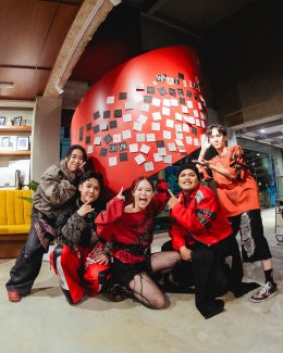 CHILAX ปล่อยพลังความอิน! "WHAT A LIFE! THE 1ST MINI CONCERT" ประทับใจ อบอุ่นทุกโมเมนต์ พร้อมแขกรับเชิญสุดเซอร์ไพรส์