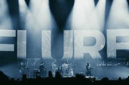 'โอม ปัณฑพล' แถลงข่าว 'ครึ่งเก้า GROUP' เปิดตัว 4 ค่ายเพลงในเครือ BRIDGE, 9Arkkhan, MACHg และ Ennead พร้อมฟรีคอนเสิร์ตกว่า 6 ชั่วโมงเต็ม