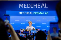 'โฟร์ท ณัฐวรรธน์' เช็กอิน MEDIHEAL DERMA LAB ป็อปอัปสโตร์สุดปังใจกลางสยาม! เปิดโลก K-Derma Skincare ตอบโจทย์ทุกปัญหาผิว