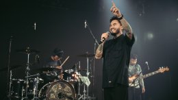 'LOMOSONIC' พาแฟนเพลงย้อนวันวาน 17 ปี ถ่ายทอดความทรงจำผ่านอัลบั้ม "ดอกไม้ไฟ" จัดเต็มครบทุกเพลงใน "LOMOSONIC Lost Frequencies II"