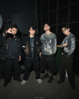 'LOMOSONIC' พาแฟนเพลงย้อนวันวาน 17 ปี ถ่ายทอดความทรงจำผ่านอัลบั้ม "ดอกไม้ไฟ" จัดเต็มครบทุกเพลงใน "LOMOSONIC Lost Frequencies II"