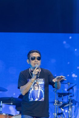 ยิ่งใหญ่สมศักดิ์ศรีร็อคสตาร์! 'เสก โลโซ' บุกเดอะมอลล์โคราช ขน 23 เพลงฮิต "SEK LOSO Rebirth KORAT" พร้อมซีนกราบแม่บนเวทีต้อนรับวันแม่แห่งชาติ