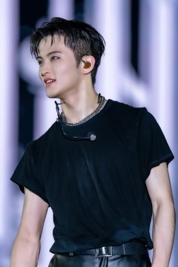 NCT 127 ทะยานด้วยแรงขับเคลื่อนไร้ขีดจำกัดสู่ประเทศไทย ระเบิดปรากฏการณ์ความสนุก ในคอนเสิร์ต NCT 127 4TH TOUR 'NEO CITY : BANGKOK  THE MOMENTUM' ณ ธันเดอร์โดม สเตเดียม บัตรหมดเกลี้ยงรวมผู้ชมกว่า 36,000 คน