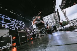 เดือด เด็ด โดด! ROCK ALARM 2025 สร้างประวัติศาสตร์ ชาวร็อกและเมทัลทะลุทะลัก 7,000 คน มันส์หยดตั้งแต่ 11 โมงยันเที่ยงคืน
